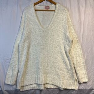 Show Me Your Mumu Small White Fuzzy Knit Hug Me Sweater